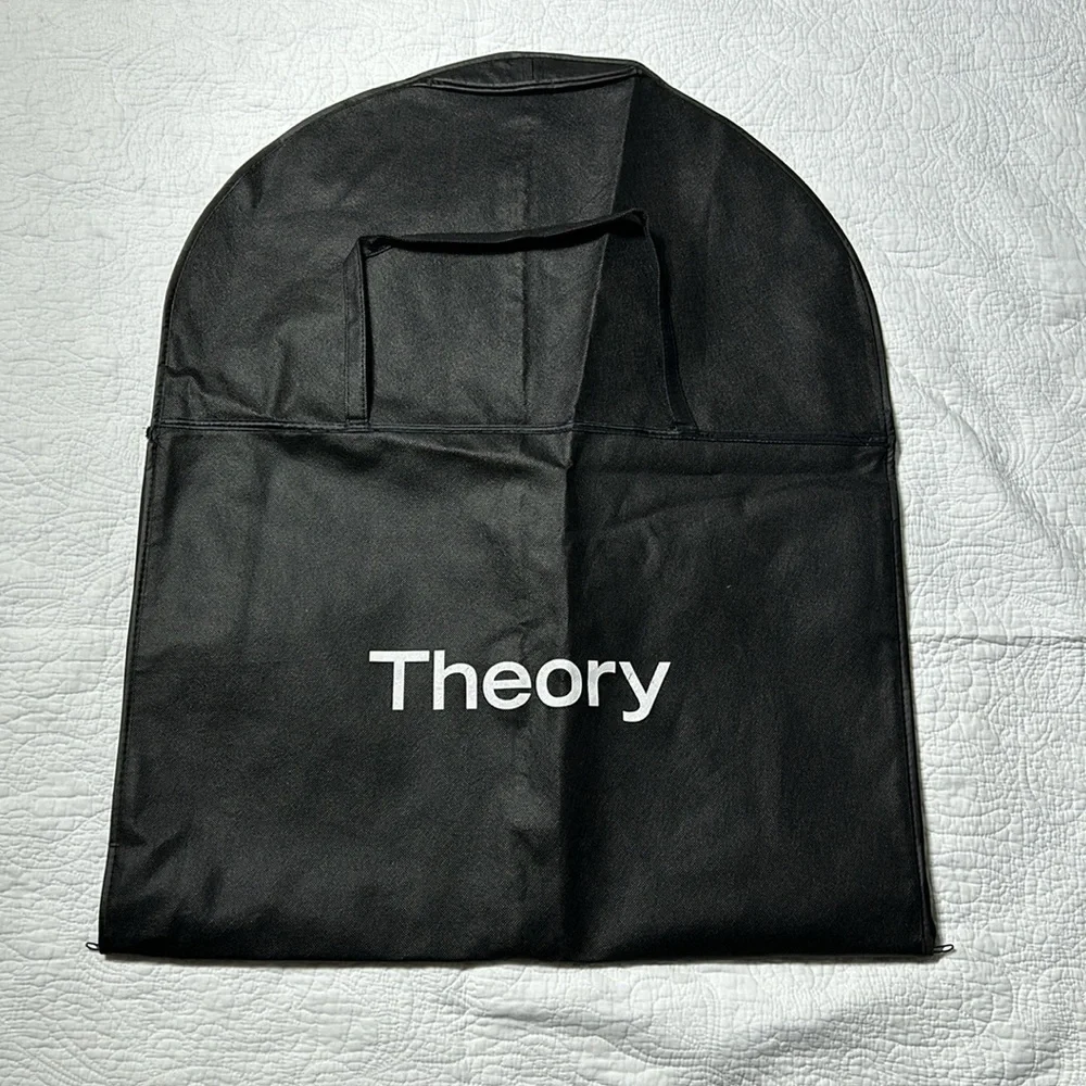 Theory‎ Garment Bag